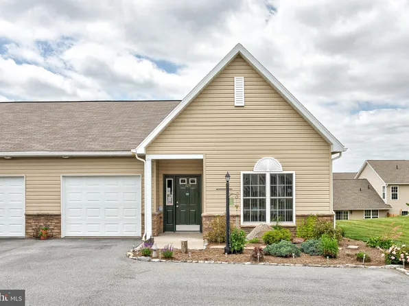 128 Gemstone Dr, Bellefonte, PA 16823
