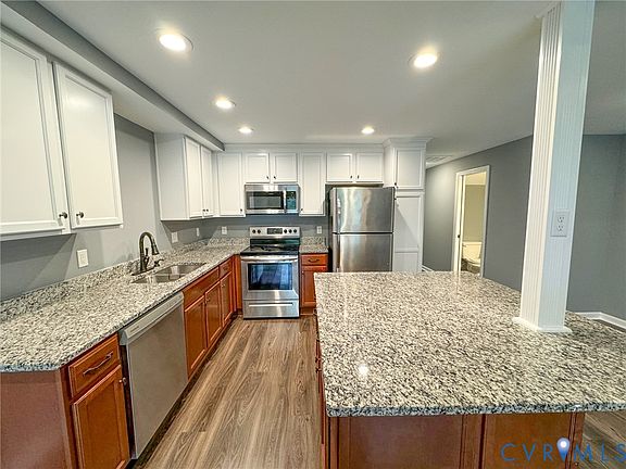 5th image of 110 Bird Rd