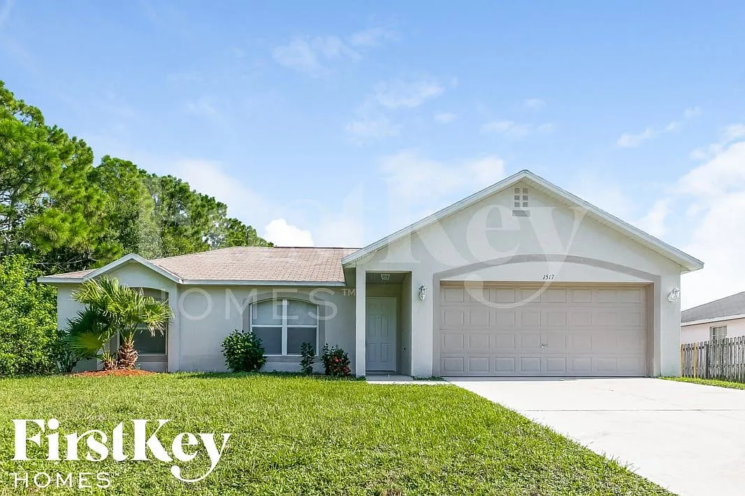 4 bed, 2.0 bath, 1688 sqft, $2,095 — Photo 1