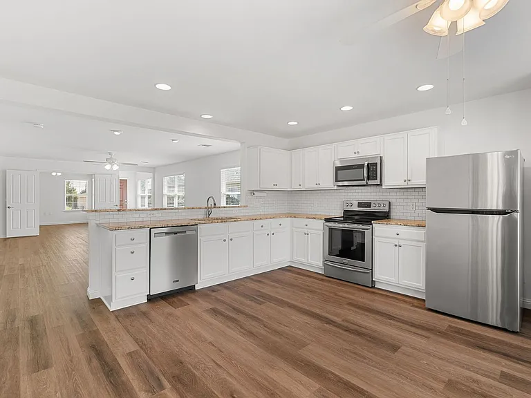 109 Monument Hill Trl — Photo 12