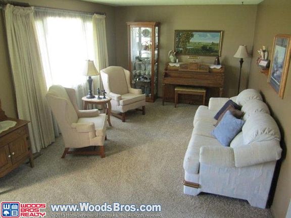 2nd image of 3905 Mary Ln