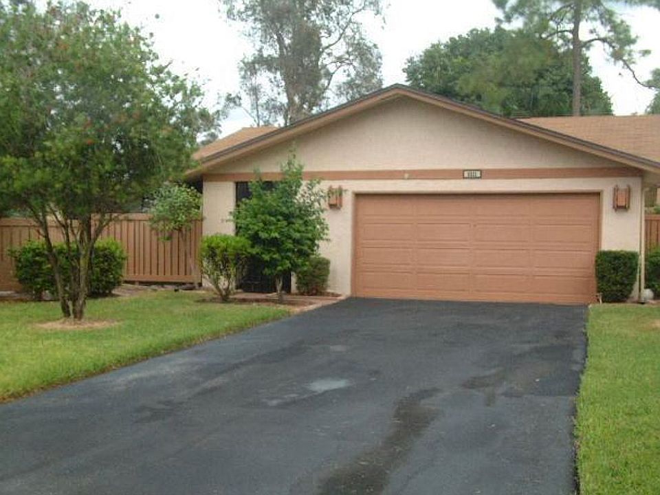 1st image of 6521 Royal Woods Dr
