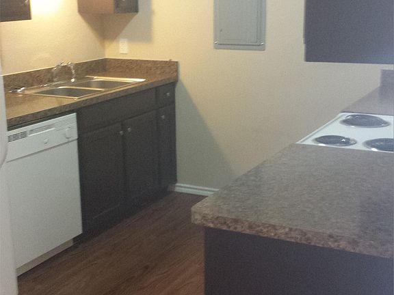 lots of cabinet space