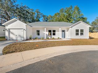 37 Shebbi Ln, Freeport, FL 32439