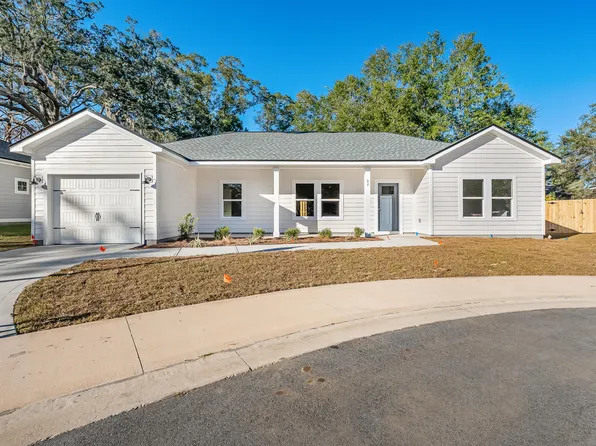 37 Shebbi Ln, Freeport, FL 32439