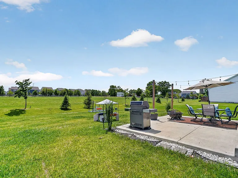 3805 Mantle Dr — Photo 45