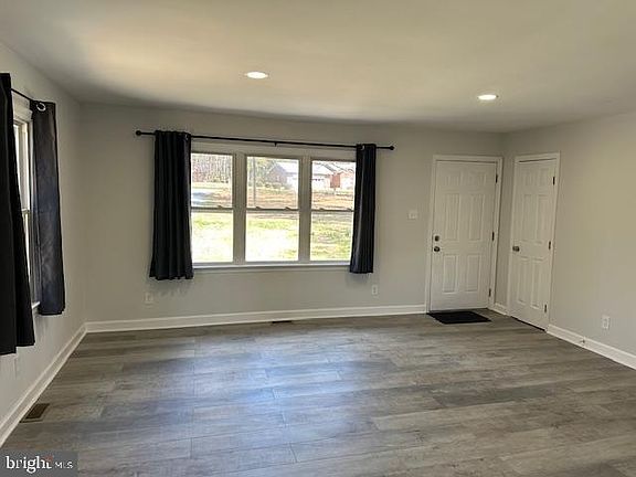 4th image of 26022 Zion Rd