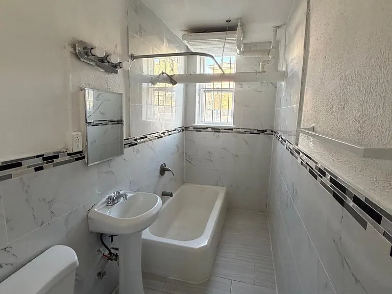 358 Stuyvesant Ave #B1 — Photo 4