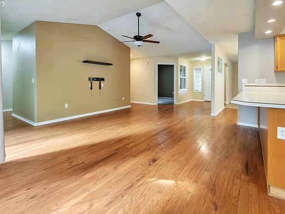 5th image of 1409 NE 91st Ave