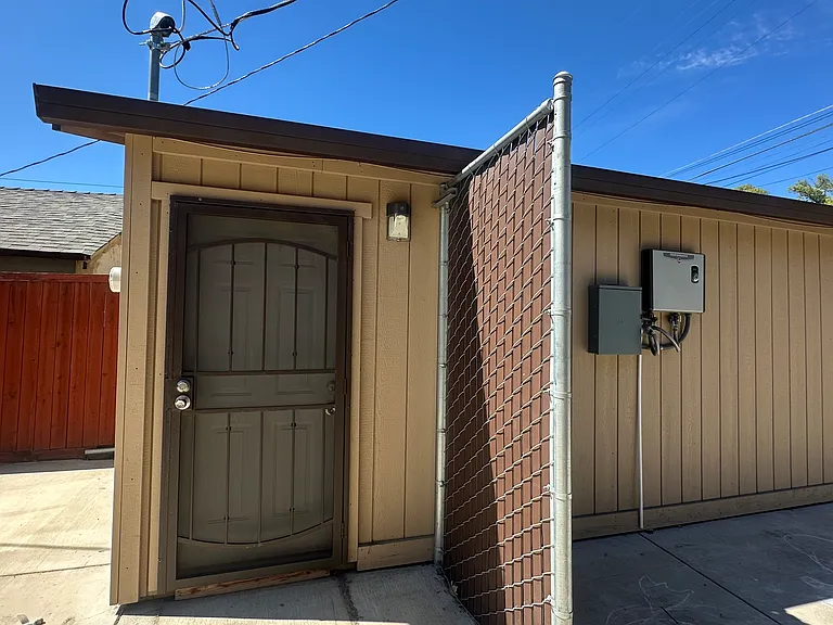 422 E Morris Ave #1 — Photo 15