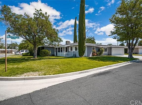 3rd image of 45340 Lostwood Ave