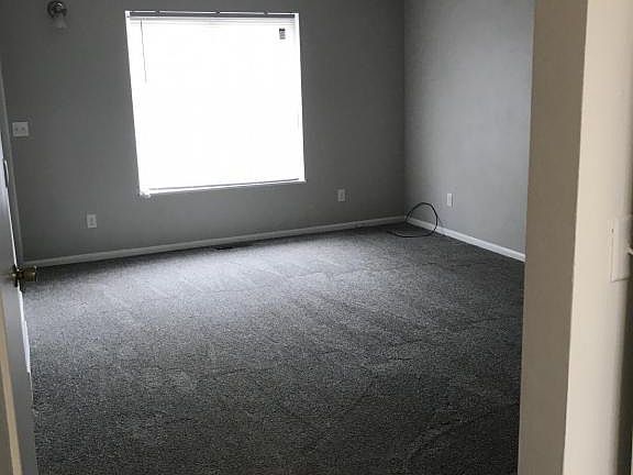 2nd image of 810 Parker Ave