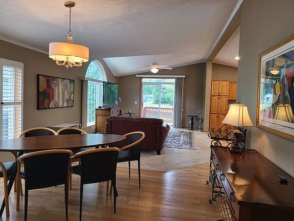 4th image of 1143 Lakeview Rd #192