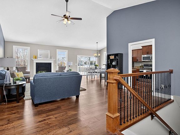 5th image of 6 Blackstone Ct