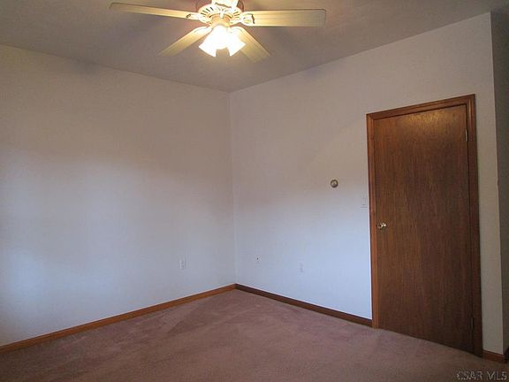 3rd image of 1605B Bedford St
