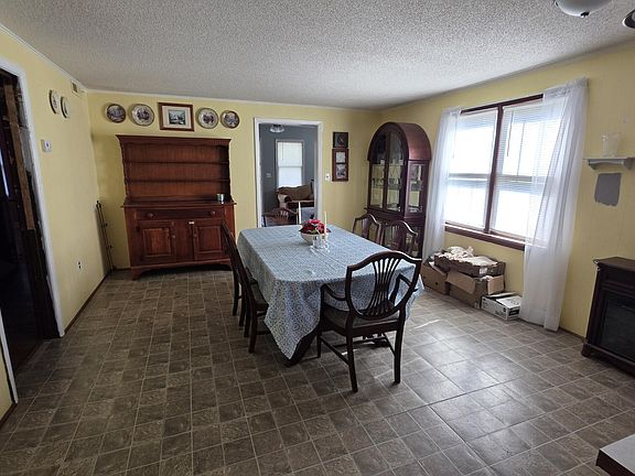 4th image of 360 Cash St