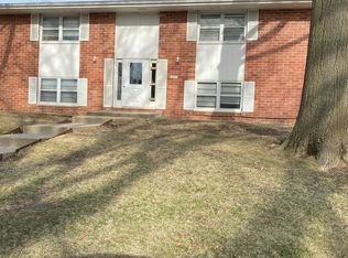 602 E 2nd St S #4, Newton, IA 50208