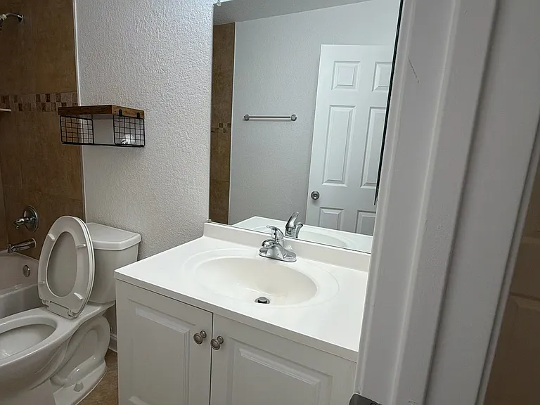 1784 S Fairway Cir — Photo 8