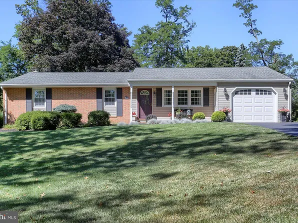 511 Benyou Ln, New Cumberland, PA 17070