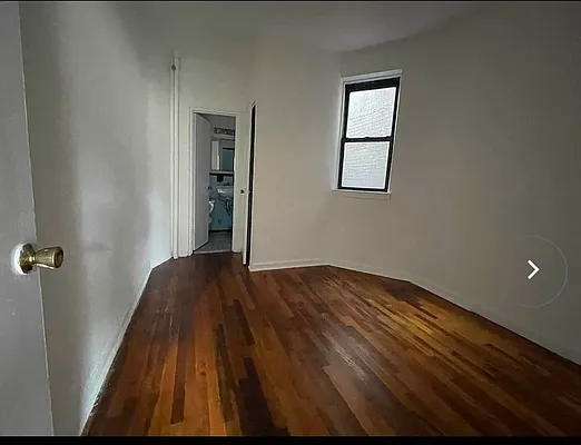 Rented by Eric Goodman Realty Corp | media 5