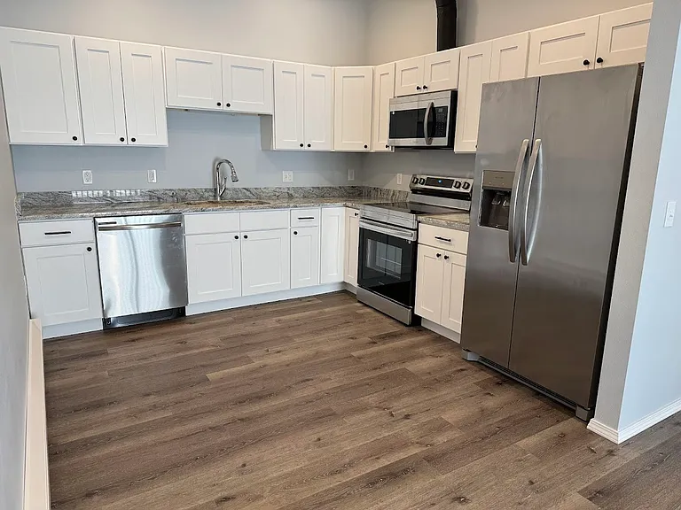 2835 Patch St — Photo 15