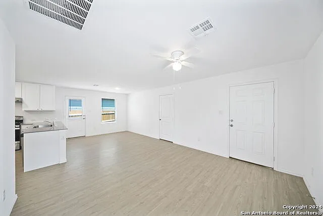 12942 Deep Eddy — Photo 11