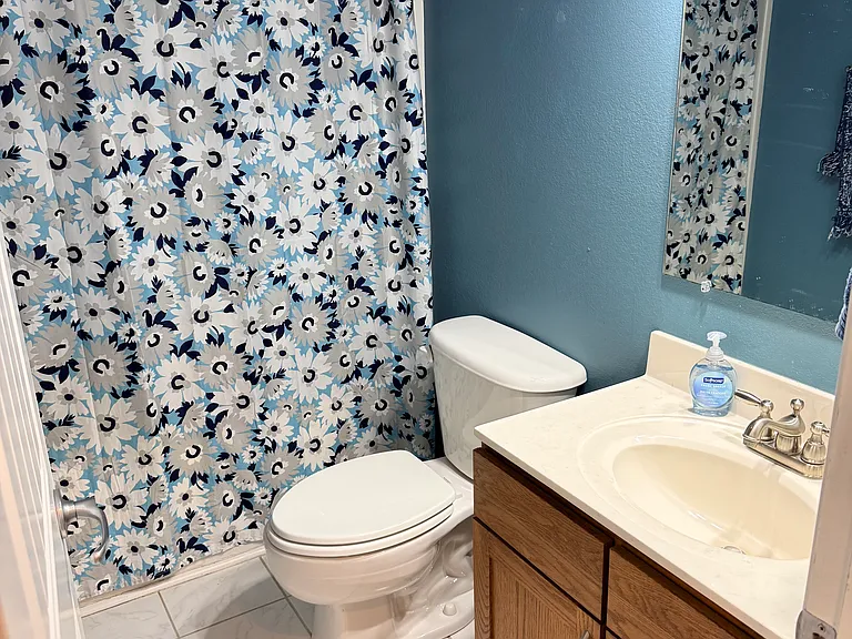 989 Bateman Dr — Photo 8