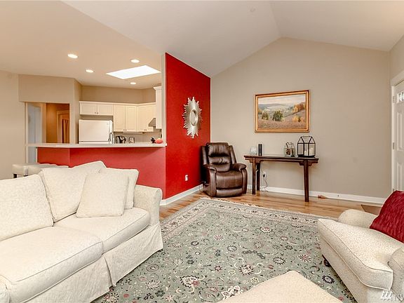 5th image of 1451 Heath Ct