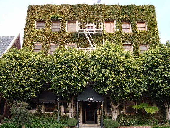 3rd image of 636 S Burnside Ave APT 105