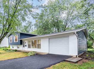 7970 Ramsgate Cir N, Hanover Park, IL 60133