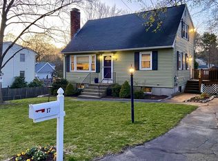 17 Lakeview Rd, Wayland, MA 01778