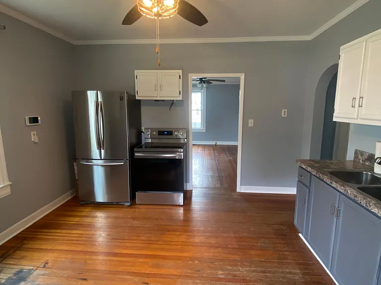 57 Ashlawn Dr — Photo 3
