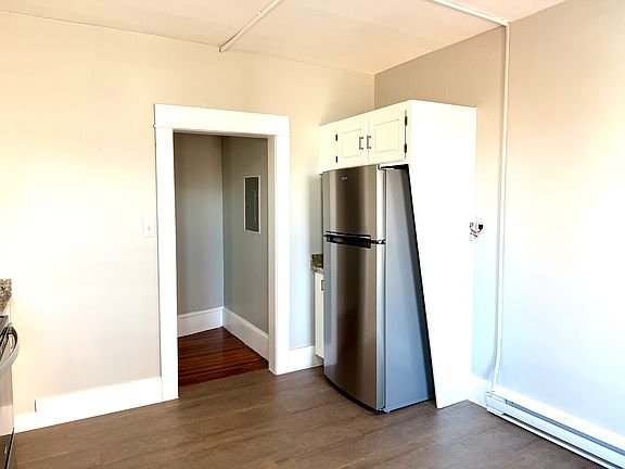 3rd image of 215 W Washington St Unit E