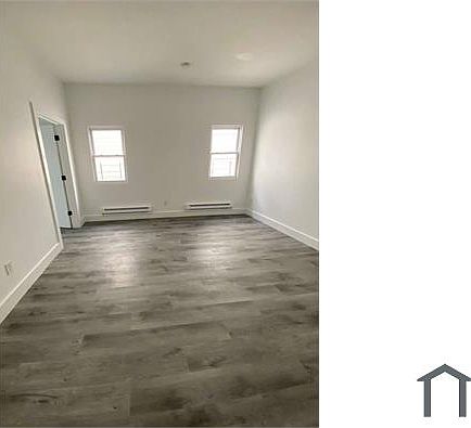 1st image of 25 Riverview Pl #3R