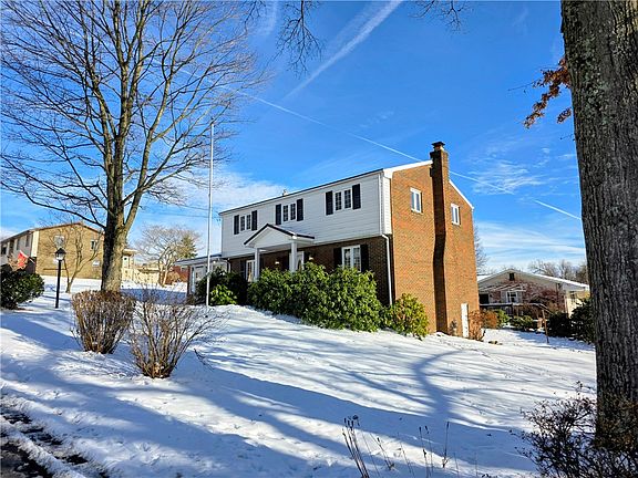 2nd image of 11 Franconia Dr