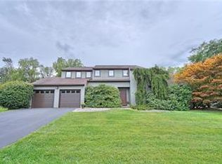 850 Wafford Ln, Bethlehem, PA 18017