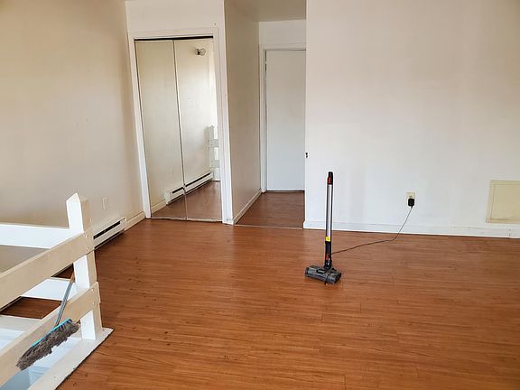 5th image of 1312 Jackson St Floor 3