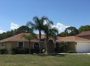 702 NW Grenada St, Pt Saint Lucie, FL 34953
