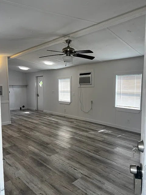 3 bed, 900 sqft, $1,295 — Photo 4