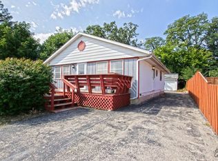 1518 Ridgeway Ave, Round Lake Beach, IL 60073