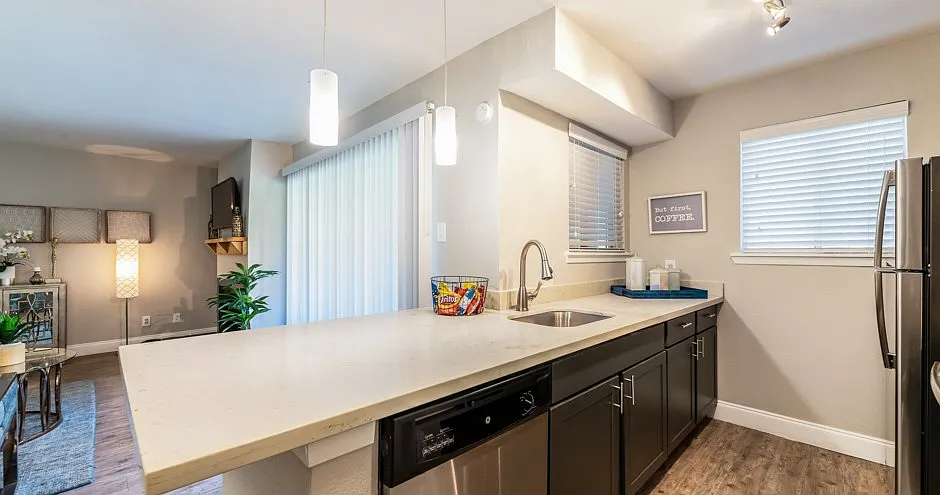 Building Photo - Flintridge Apartment Homes
