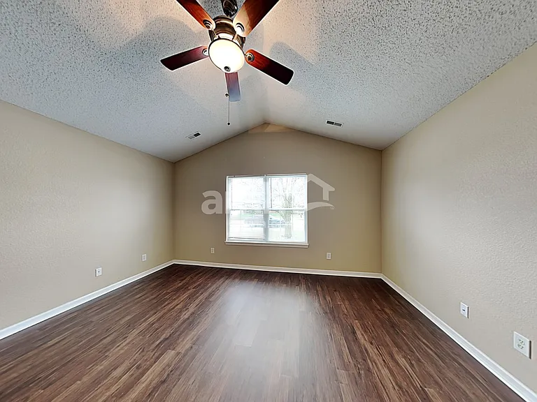 5606 Wood Hollow Dr — Photo 9