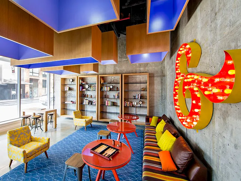 Leasing Center