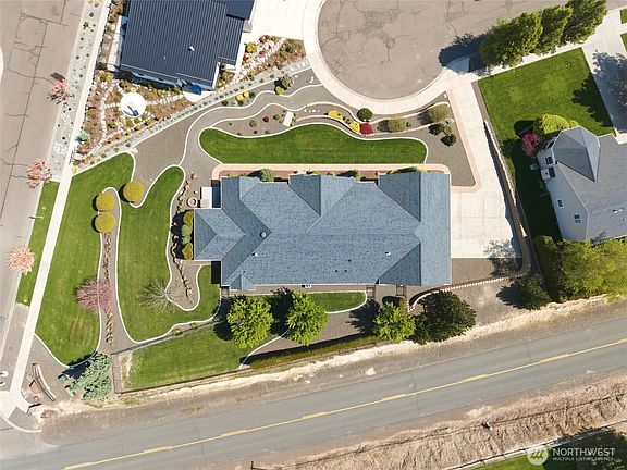 3rd image of 75 Wolf Fork Place