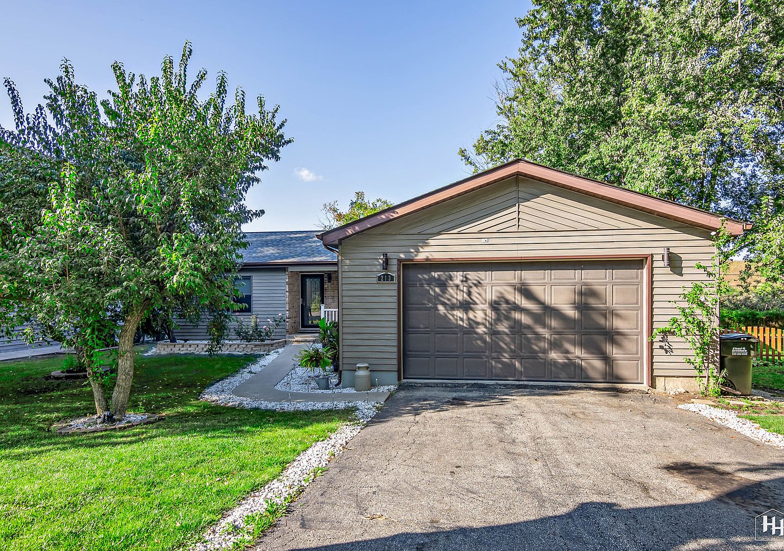 213 Plum St, Lake In The Hills, IL 60156 Zillow