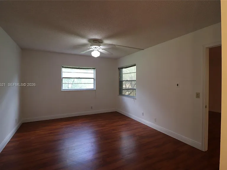 1200 SW 124th Ter #201O — Photo 15