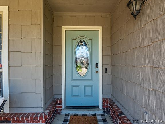 5th image of 20427 E 46th St S