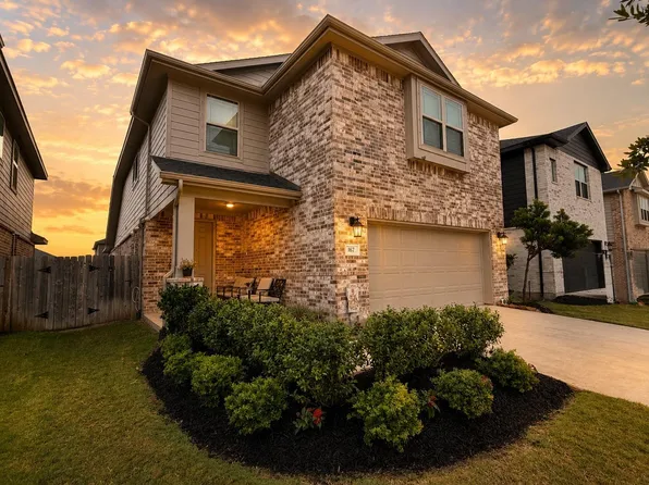 167 Lucky Manor Ln, La Porte, TX 77571