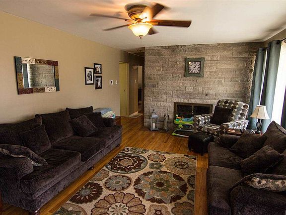 Home for Sale in Quincy, IL $127,900