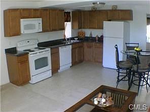 4th image of 23 Scuppo Rd APT 2-8